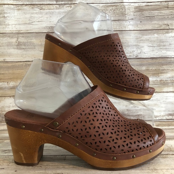 UGG Shoes - SOLD